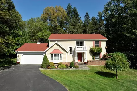 860 Upland Dr, Elmira, NY 14905