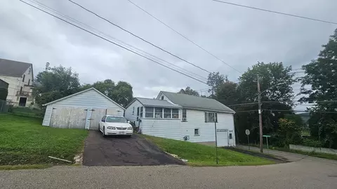 141 Washington St, Corning, NY 14830