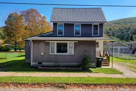 67 Maple St, Canisteo, NY 14823