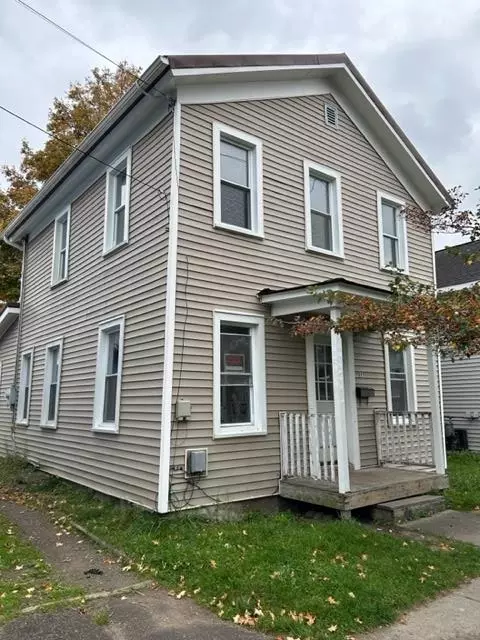 17 Pine St, Bath, NY 14810