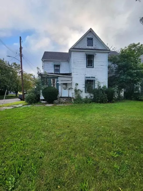 400 Crescent Ave, Elmira, NY 14901