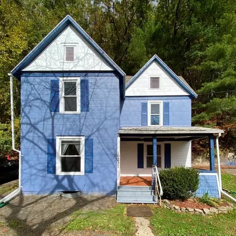 10237 Oakwood Dr, Painted Post, NY 14870
