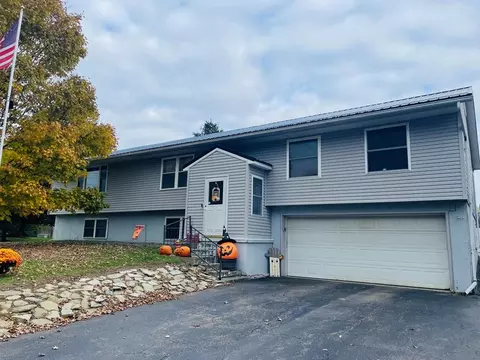 210 Fairview Dr, Bath, NY 14810