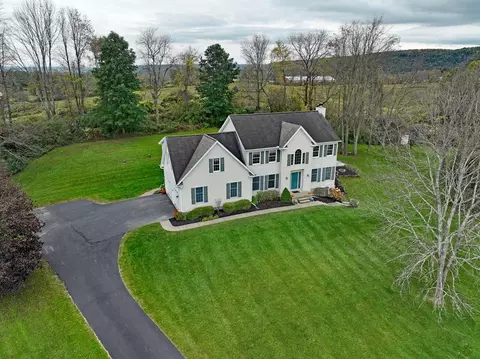 423 Middle Rd, Veteran, NY 14845