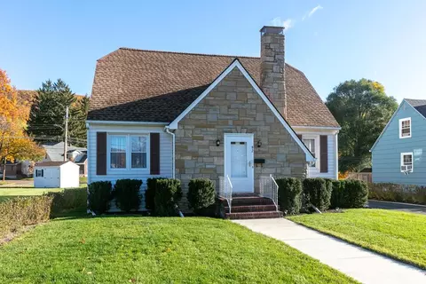 92 Pershing St, Corning, NY 14830