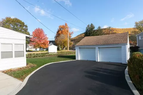 92 Pershing St, Corning, NY 14830 photo 33