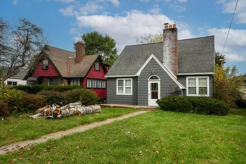 10 E Cobbles St, Elmira, NY 14905