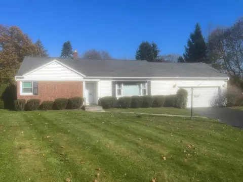 814 Sunset Dr, Elmira, NY 14905