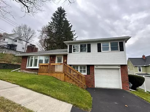 64 S Bridge St, Corning, NY 14830