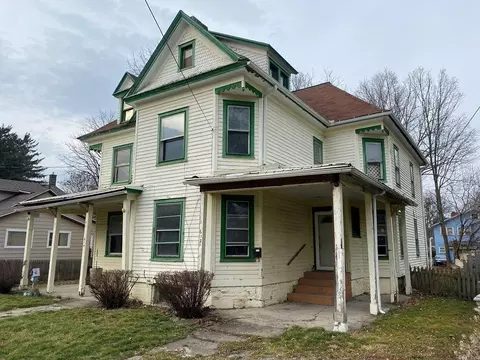 612-614 W Gray St, Elmira, NY 14905