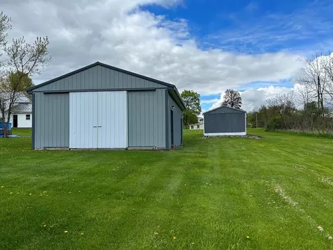 3 Loredon Dr, Veteran, NY 14864