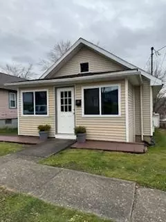 28 W Spruce St, Corning, NY 14830