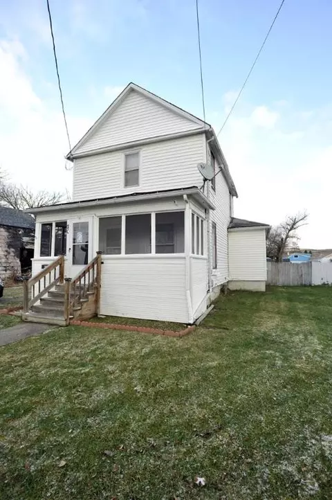 20 Clark St, Corning, NY 14830