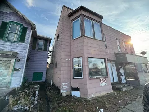 57 S Main St, Elmira, NY 14904