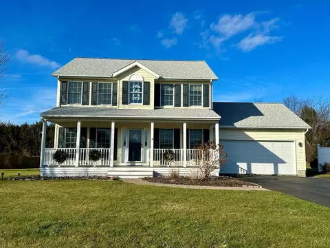 4 Garden Ln, Horseheads, NY 14845