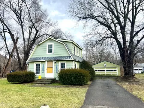 10 Manning Ave, Savona, NY 14879