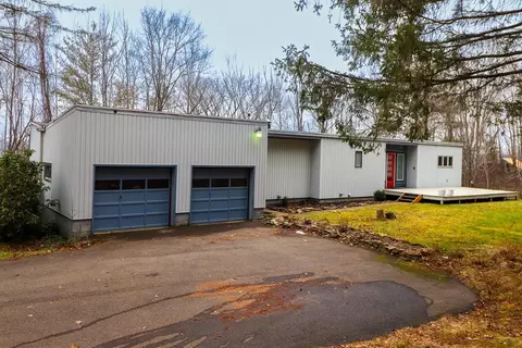 544 Steege Hill Rd, Corning, NY 14830