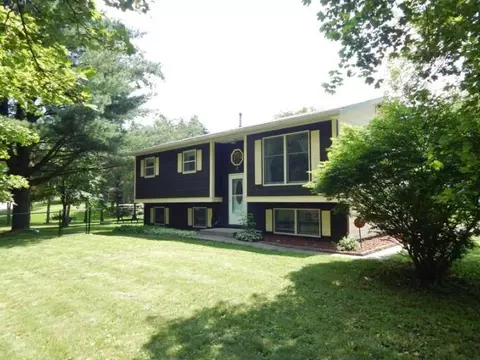 2 Farr Ln, Elmira, NY 14903