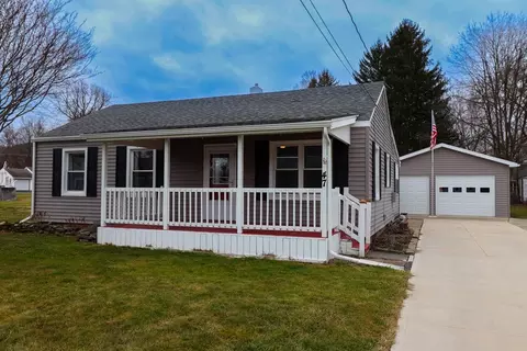 47 Riverside Cir, Corning, NY 14830