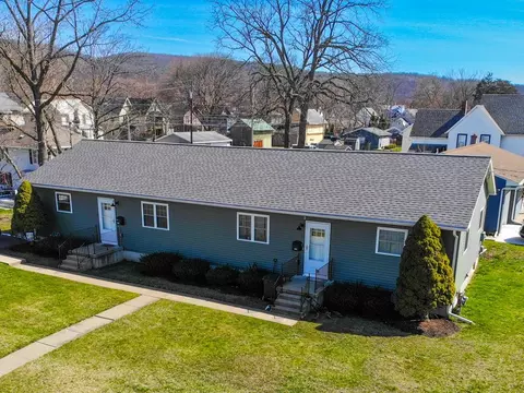 196-198 Steuben St, Corning, NY 14830