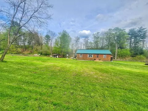 138 Elston Holw, Baldwin, NY 14901