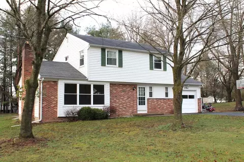 3 Chatfield Pl W, Erwin, NY 14870