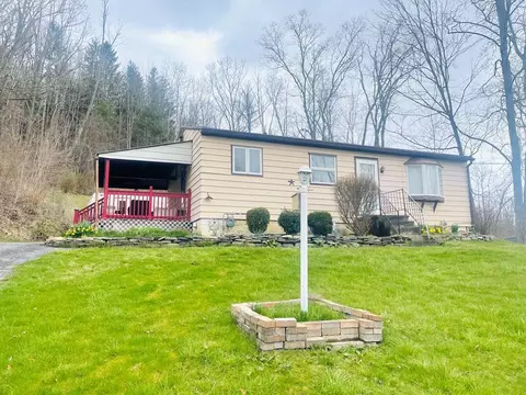 31 Academy St, Addison, NY 14801