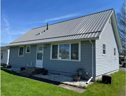 303 Sunset Ter, Elmira, NY 14903
