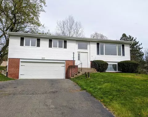 229 Overlook Dr, Horseheads, NY 14845