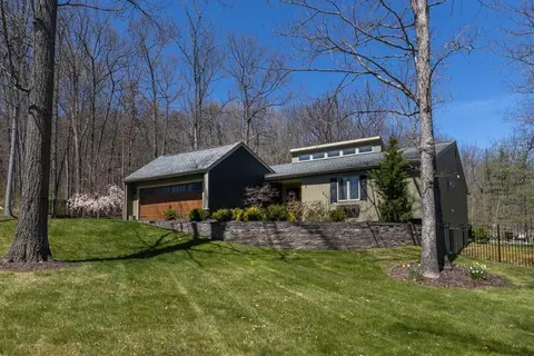 5 Knollbrook Ln E, Erwin, NY 14870