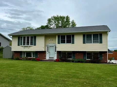 1208 Trescott Dr, Southport, NY 14871