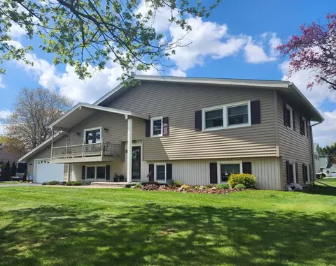 225 Robin Rd, Horseheads, NY 14845