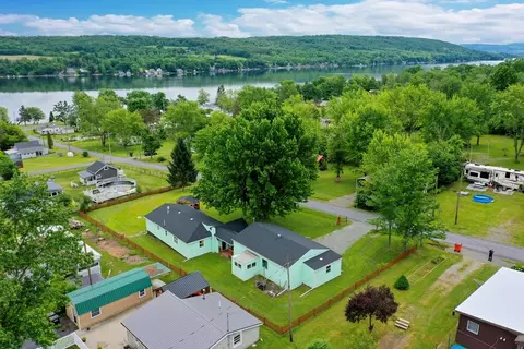 9835 Sunset Trl, Wayne, NY 14840