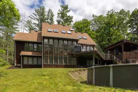 11858 Overlook Dr, Corning, NY 14830