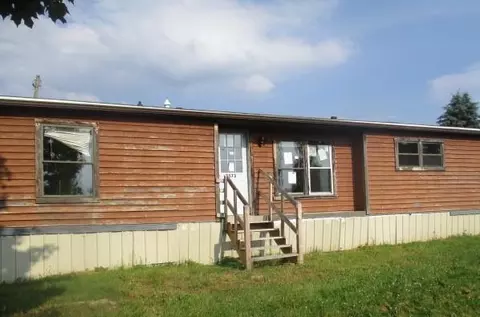 6573 Mossy Bank Park Rd, Bath, NY 14810