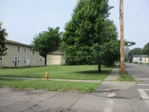 665 Davis St, Elmira City, NY 14901