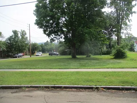 714 N Main St, Elmira City, NY 14901