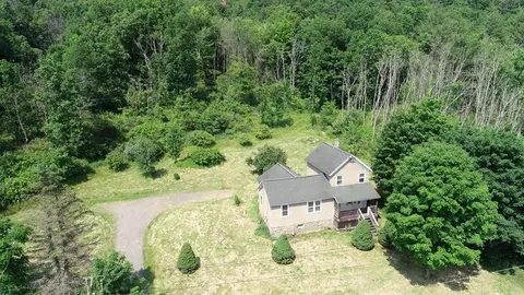 120 Curren Rd, Elmira, NY 14903