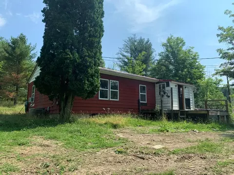 27 Lightizer Rd, Southport, NY 14871