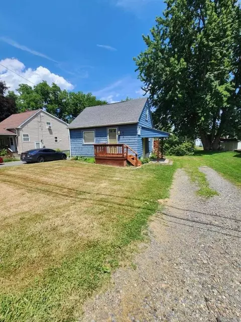 613 Medina St, Southport, NY 14904