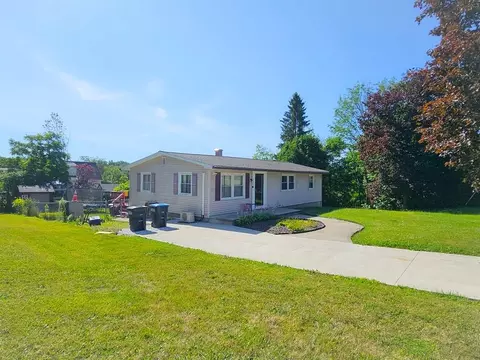 4888 Pinecrest Rd, Veteran, NY 14864