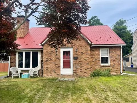 69 Ohio Ave, Elmira, NY 14905