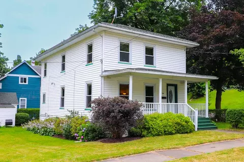 198 Pearl St, Corning, NY 14830