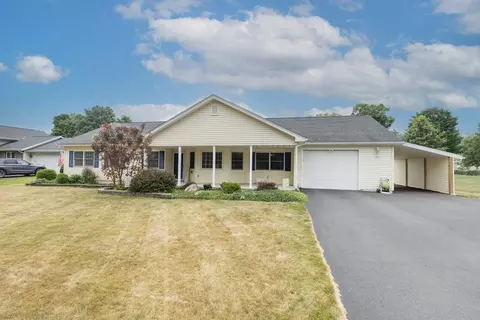 135 Creekside Dr, Erwin, NY 14870