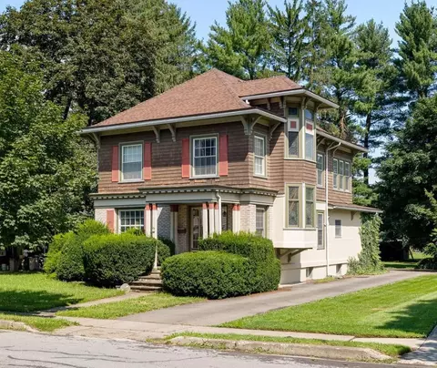 35 Elmira St, Mansfield, PA 16933