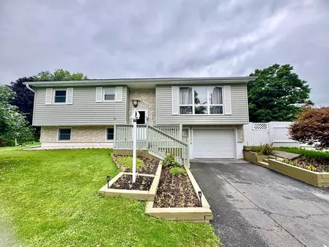 1119 Country Ln, Southport, NY 14871