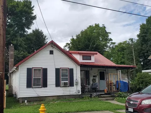 724 Hopkins St, Southport, NY 14904