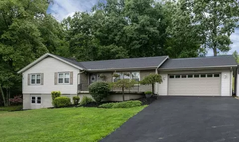 839 Larchmont Rd, Elmira, NY 14905