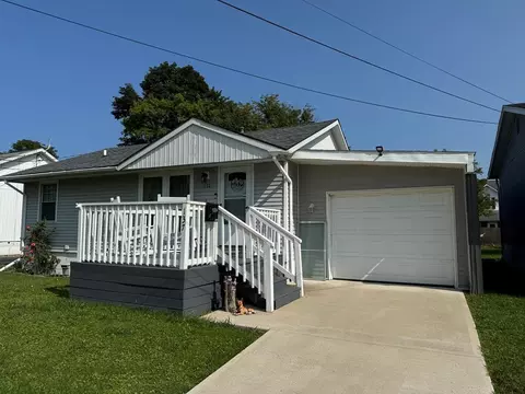 137 Hillvue Ave, Corning, NY 14830