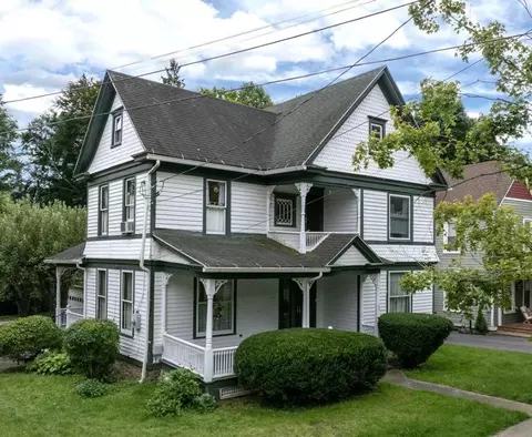 53 Lake St, Urbana, NY 14840